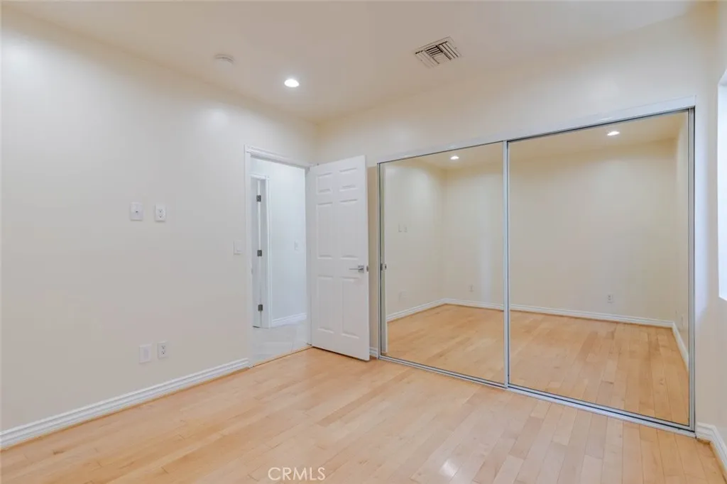 Additional image 20 of 320 E Dryden Street, Glendale, CA 91207