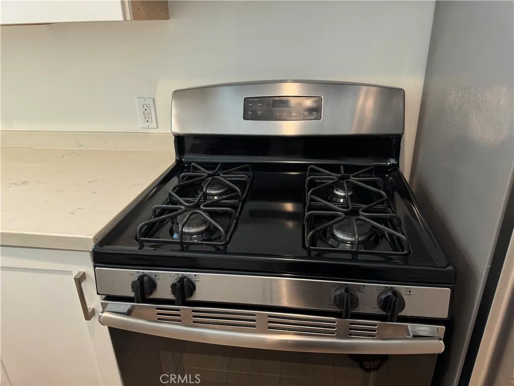 Additional image 16 of 251 N Oakland Ave Unit 10, Pasadena, CA 91101