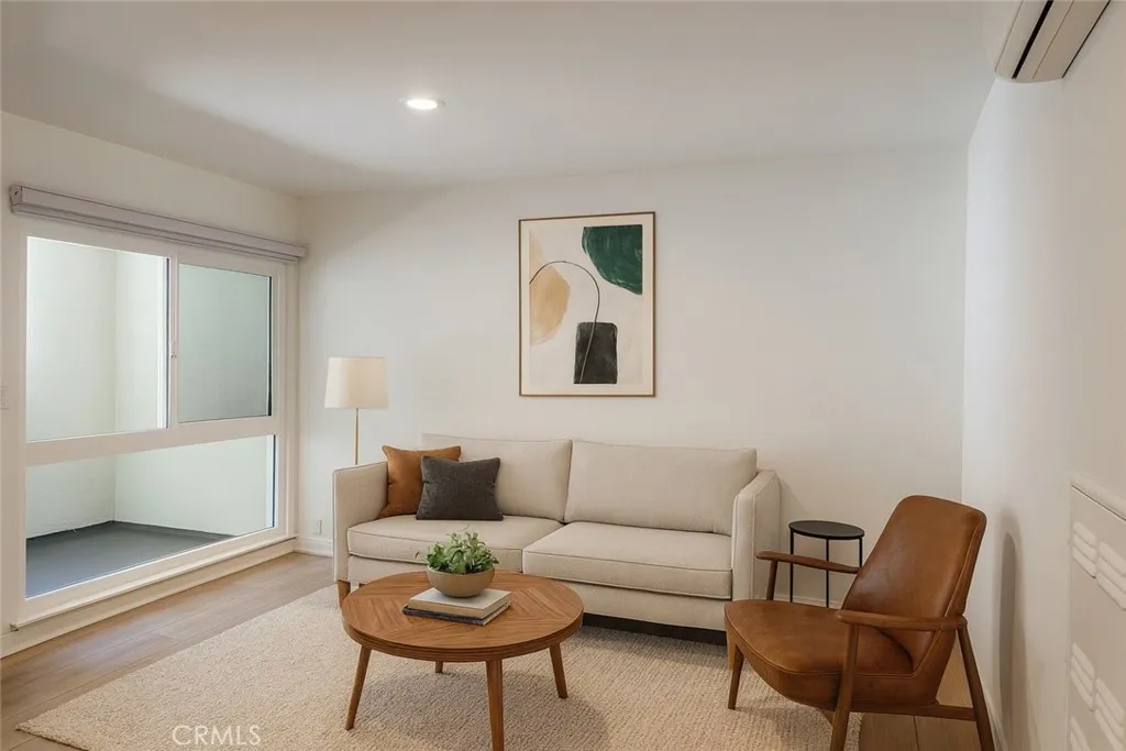 Additional image 7 of 251 N Oakland Ave Unit 6, Pasadena, CA 91101