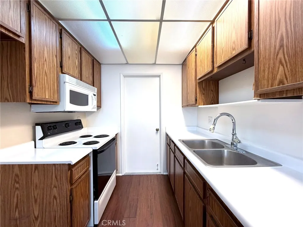 Additional image 34 of 2031 La Mesa Court, Hemet, CA 92545