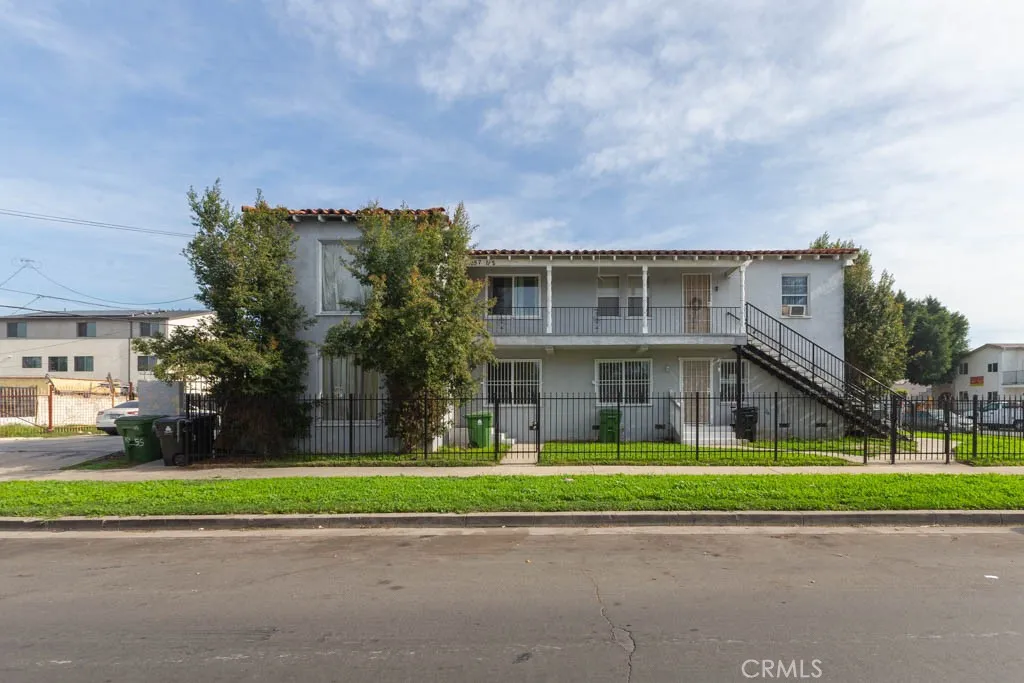 Additional image 2 of 1055 W 84th Pl, Los Angeles, CA 90044