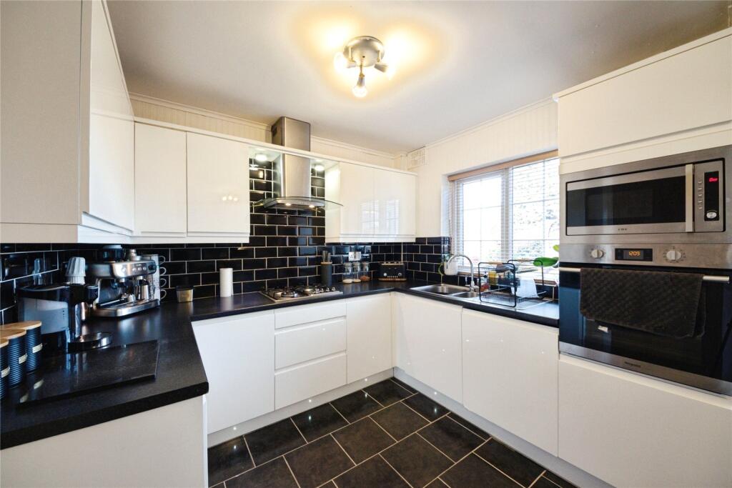 Additional image 12 of Broom Hall Grove, Acocks Green, Birmingham, West Midlands, B27