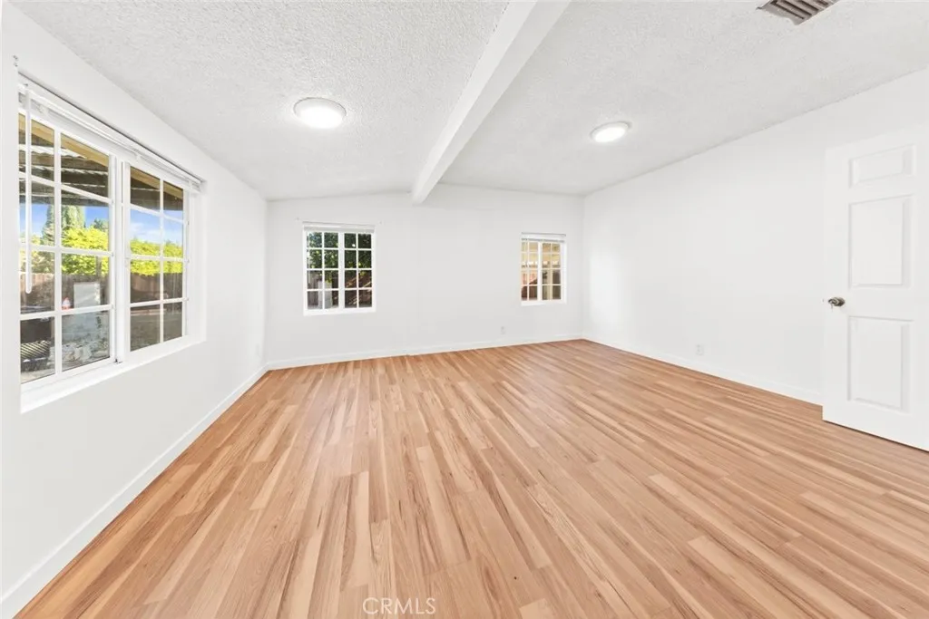 Additional image 20 of 19148 Saticoy Street, Reseda, CA 91335