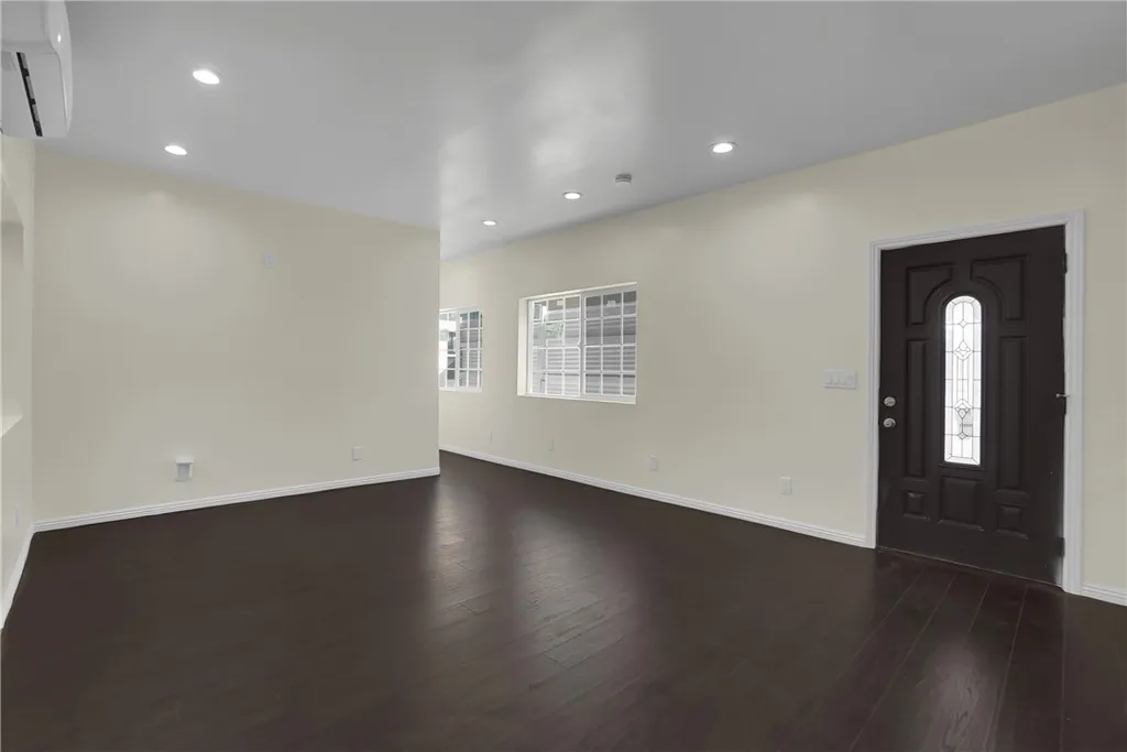 Additional image 7 of 23393 Schoolcraft Street, West Hills, CA 91307