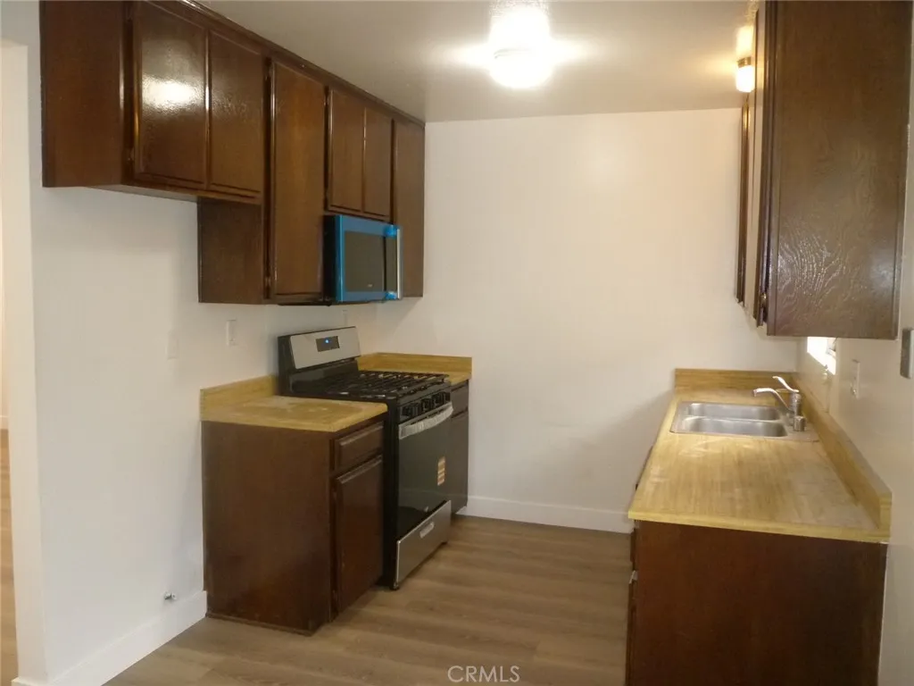 Additional image 3 of 1855 W 166th St Unit B, Gardena, CA 90247