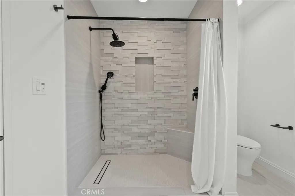 Additional image 96 of 23036 Burbank Blvd, Woodland Hills, CA 91367