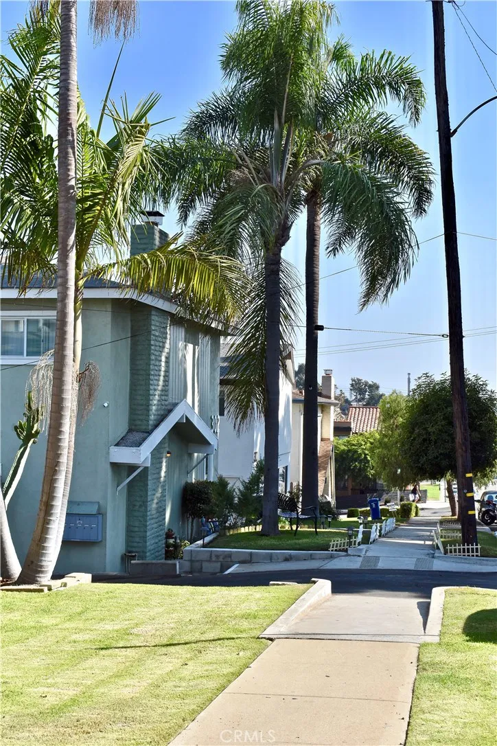 Additional image 40 of 300 Maryland Street Unit 1, El Segundo, CA 90245