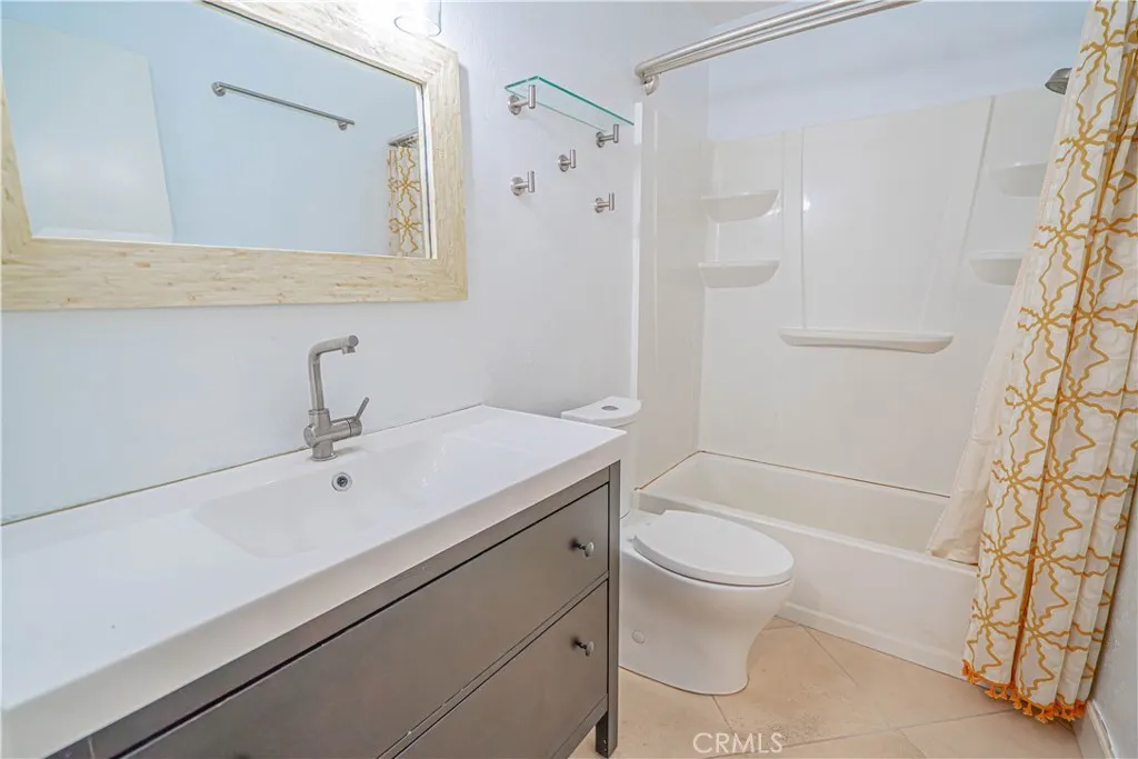 Additional image 48 of 25713 Vista Fairways Dr, Valencia, CA 91355