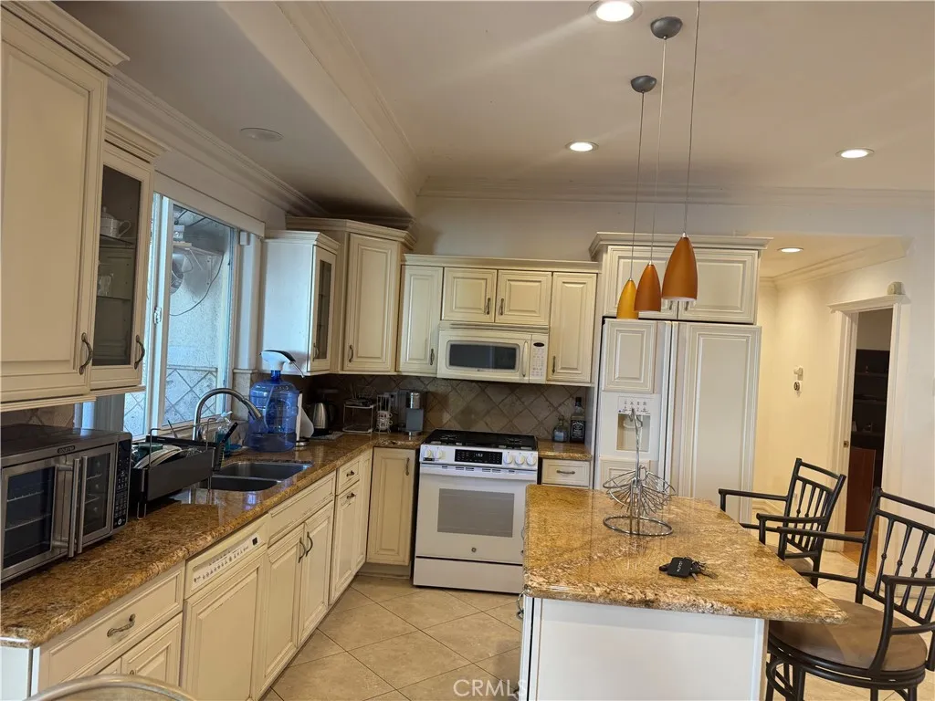 Additional image 10 of 5092 Chimineas, Tarzana, CA 91356