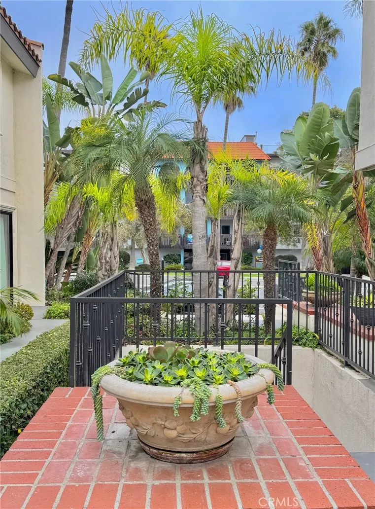 Additional image 58 of 1301 S Catalina Ave Unit K, Redondo Beach, CA 90277