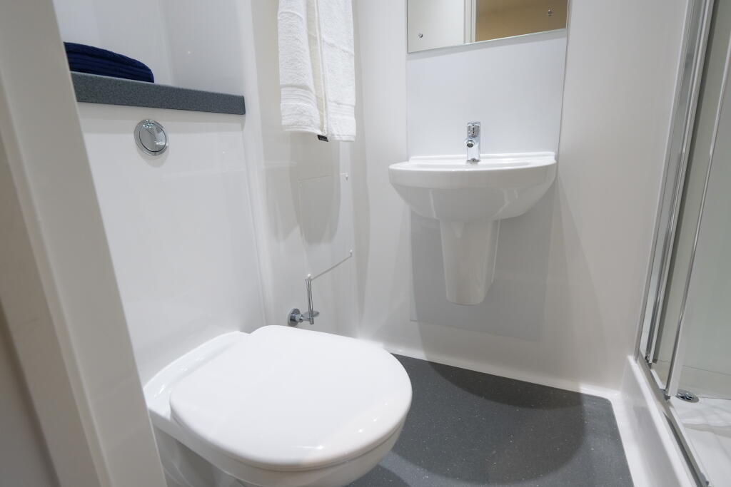 Additional image 4 of 1-3 Dogpool Lane, Birmingham, B30 2XN