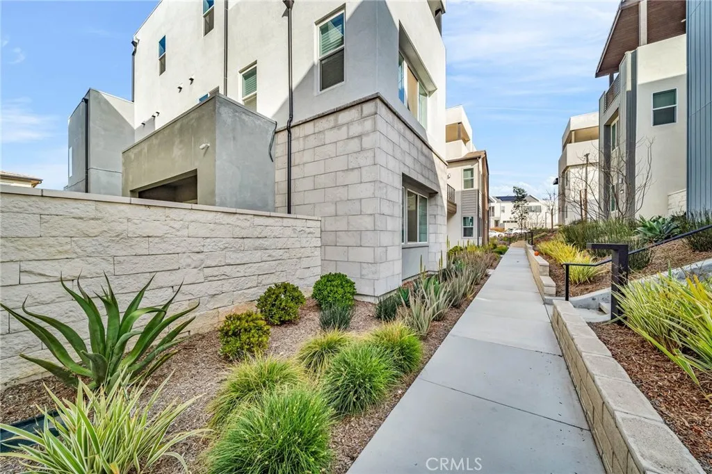 Additional image 4 of 27216 Coyote Bush Court, Valencia, CA 91381