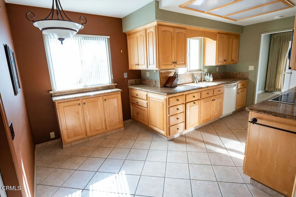 Additional image 49 of 691 Springfield Avenue, Ventura, CA 93004