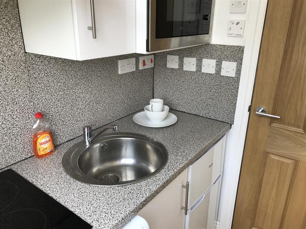 Additional image 6 of Next to the University of Birmingham