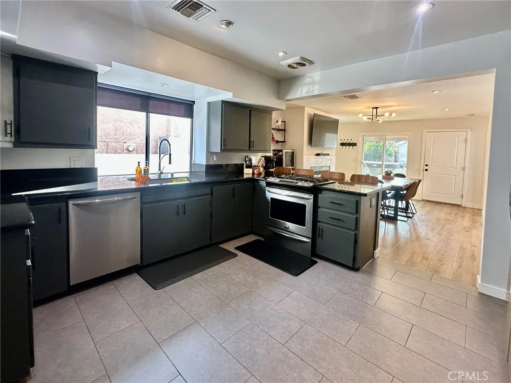 Additional image 43 of 206 W Mountain View Avenue, Glendora, CA 91741