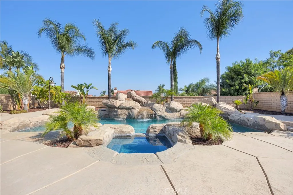 Additional image 3 of 1247 Bridgeport Rd, Corona, CA 92882