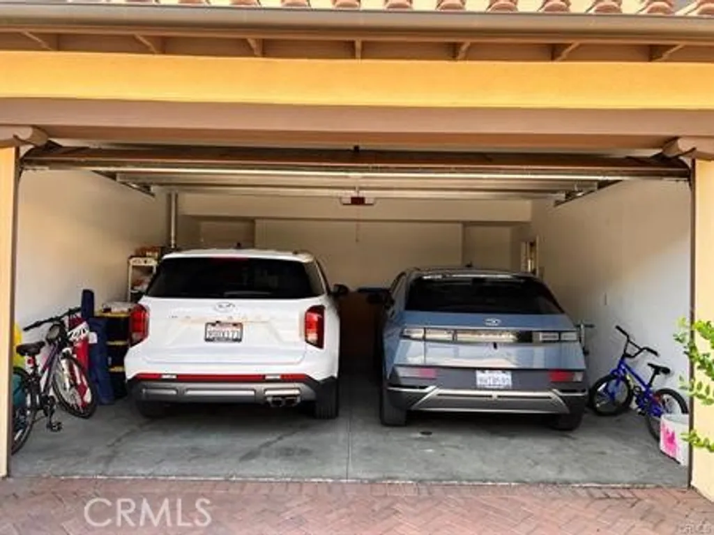 105 Gemstone, Irvine, CA 92620