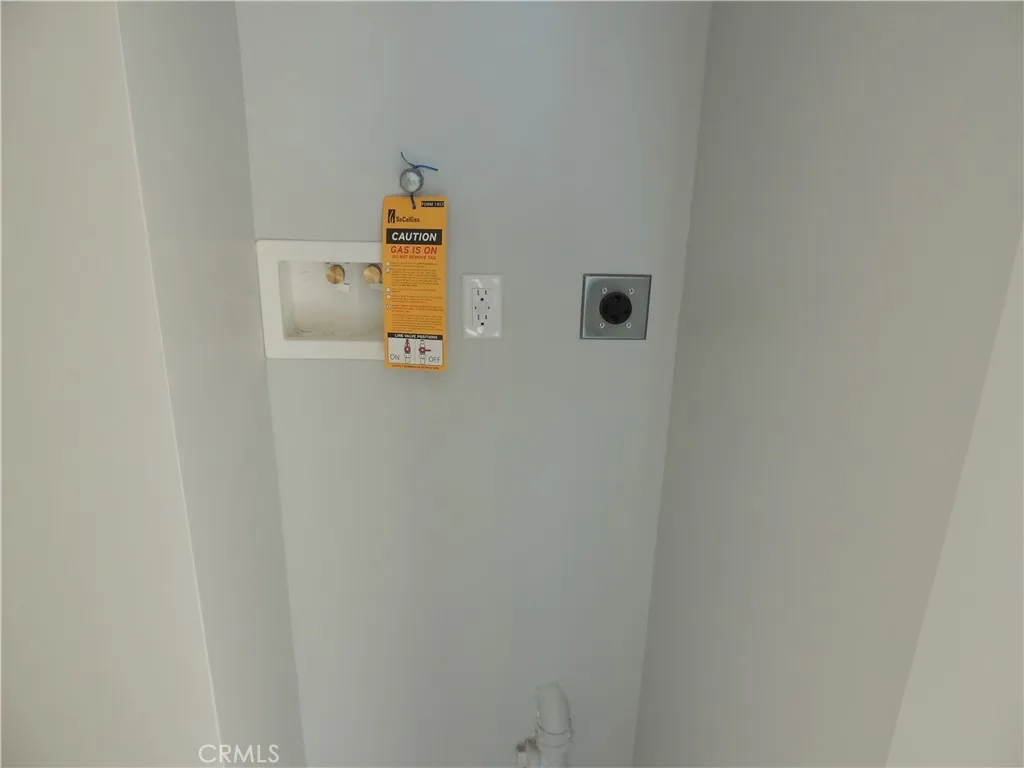 Additional image 10 of 22735 Del Valle Street Unit 3, Woodland Hills, CA 91364