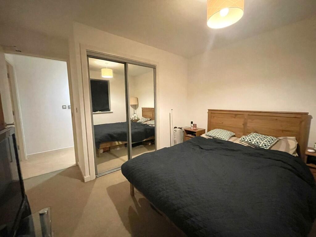 Additional image 4 of Placido, Jupiter Complex, 34 Ryland Street