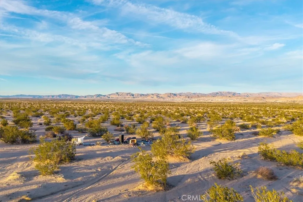 Additional image 21 of 3 Laura Lane, 29 Palms, CA 92277