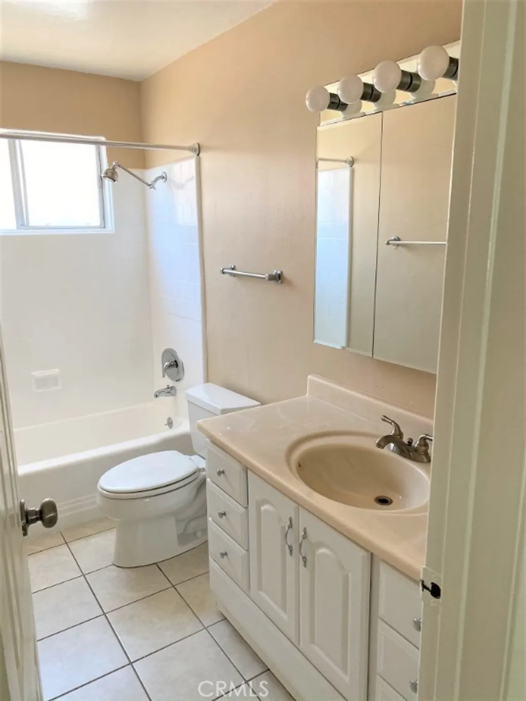 Additional image 14 of 931 W 19th Street Unit 30, Costa Mesa, CA 92627