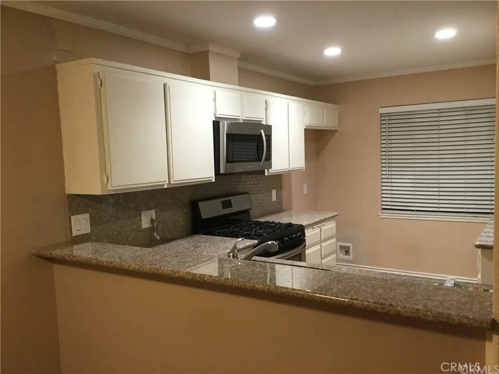 Additional image 10 of 2220 E Chapman Avenue Unit 34, Fullerton, CA 92831