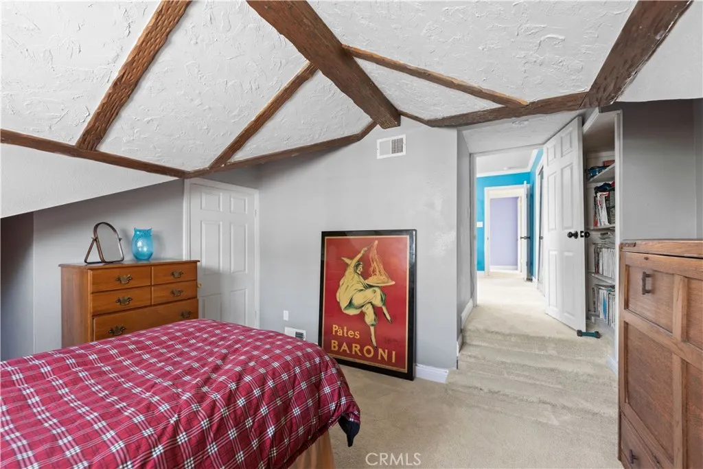 Additional image 24 of 24405 Derian Dr, Newhall, CA 91321