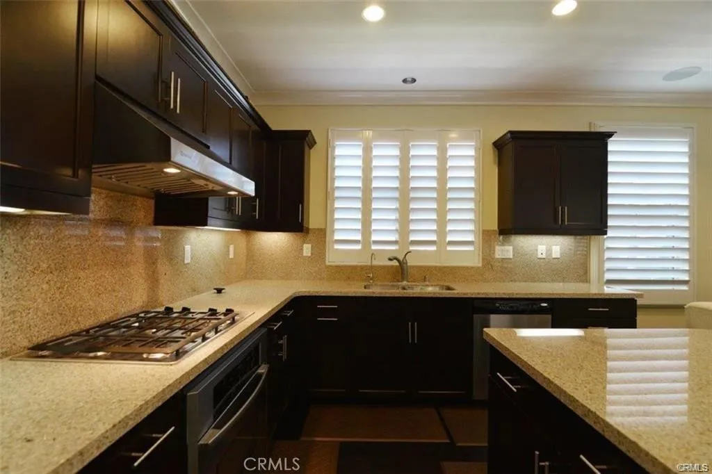 Additional image 18 of 308 Bronze, Irvine, CA 92618