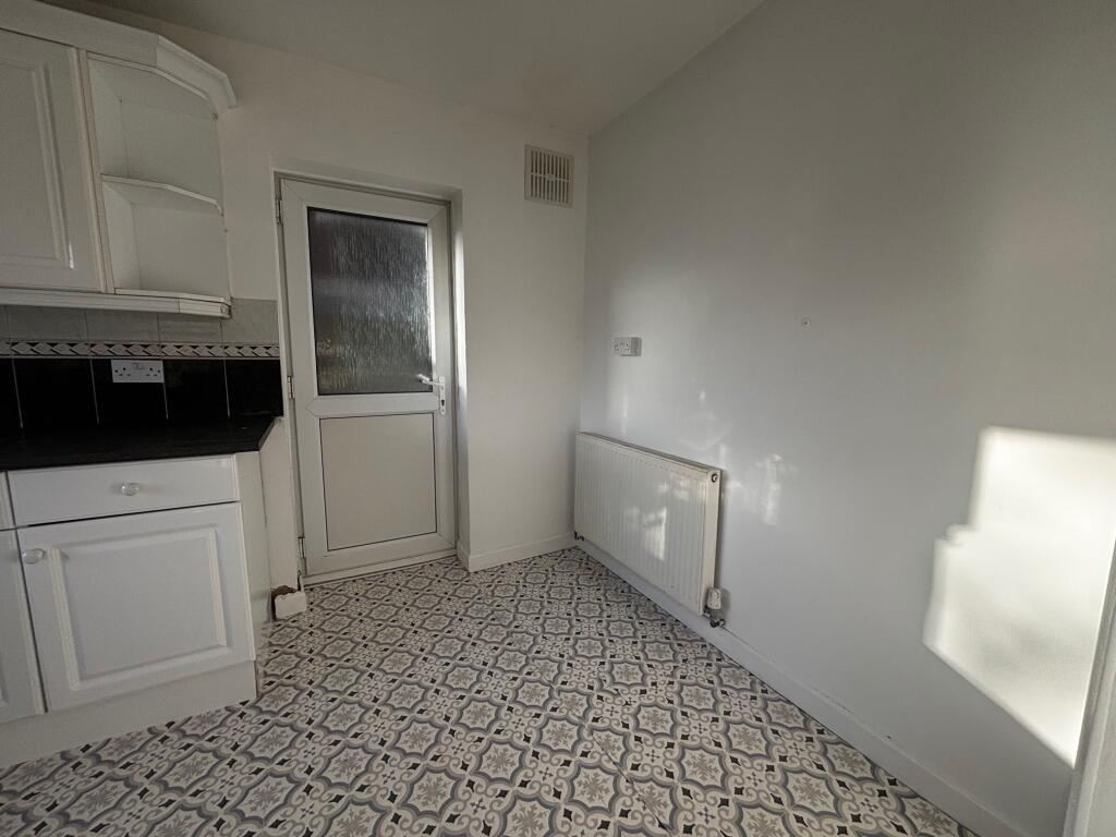 Additional image 4 of Quinton Road