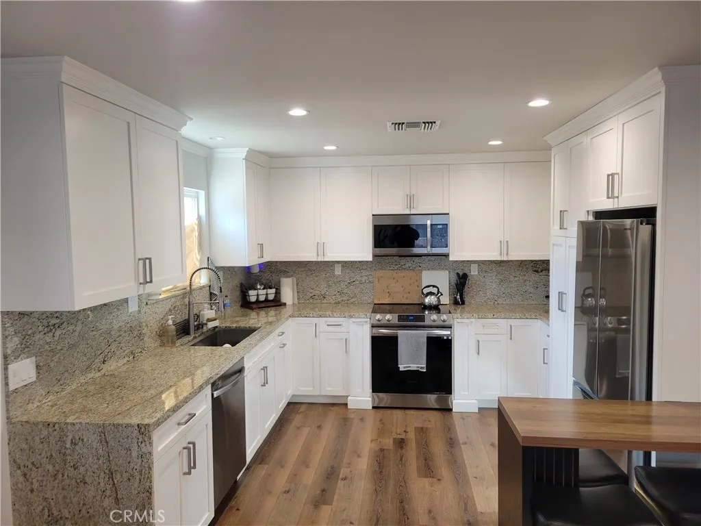 Additional image 3 of 7702 Mason, Winnetka, CA 91306