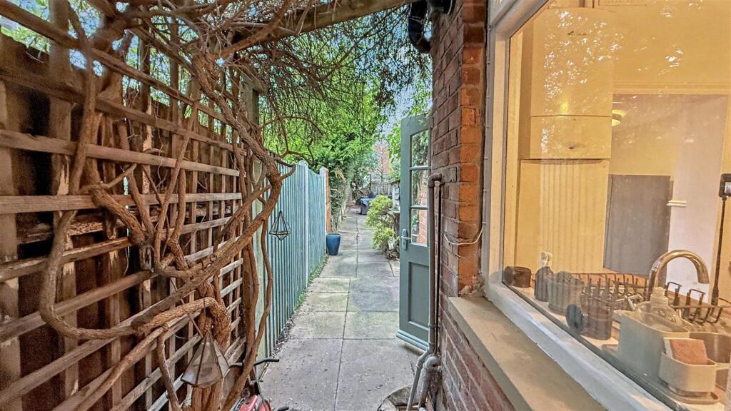 Additional image 18 of Cecil Road, Selly Park, Birmingham