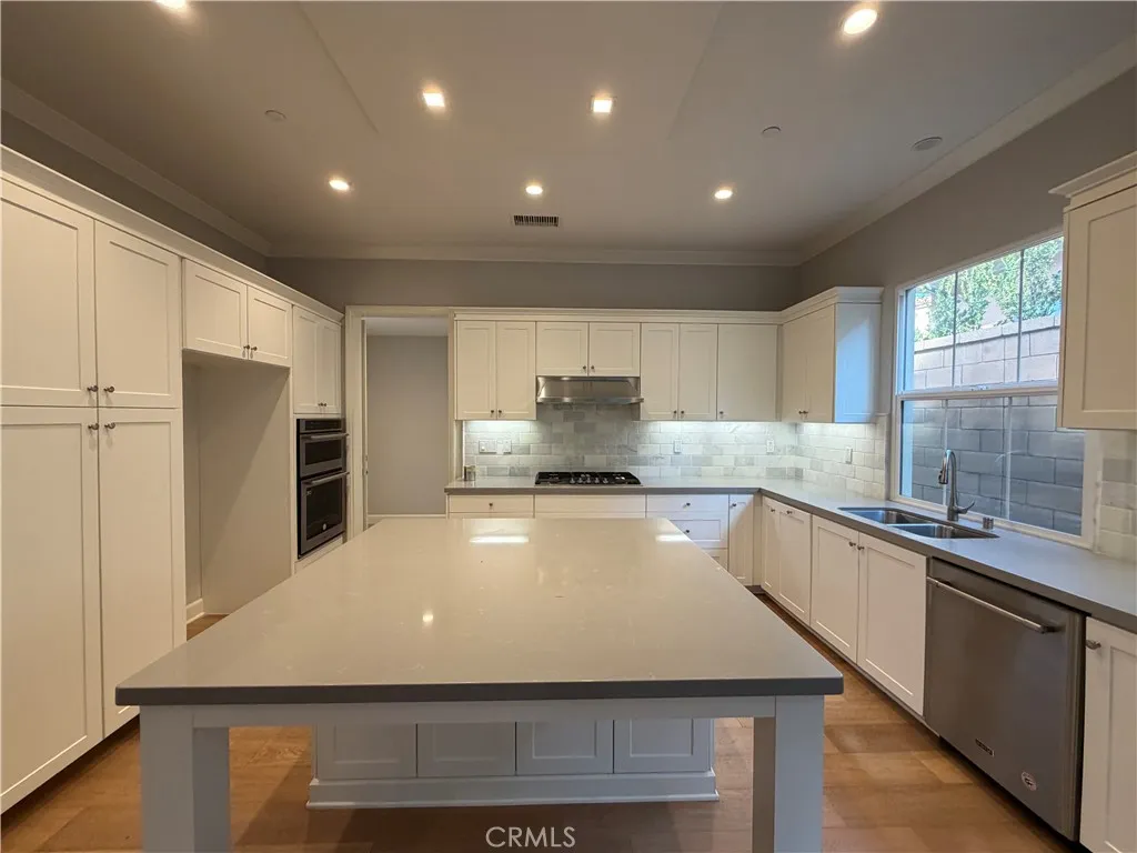 Additional image 8 of 58 Tollson, Irvine, CA 92620