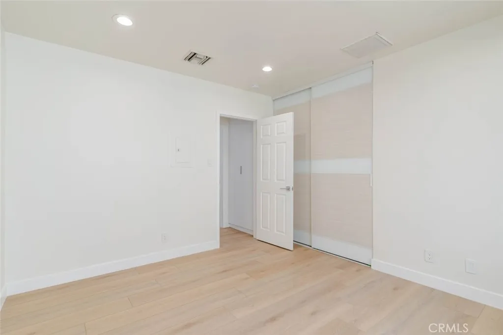 Additional image 11 of 320 E Dryden Street Unit B, Glendale, CA 91207