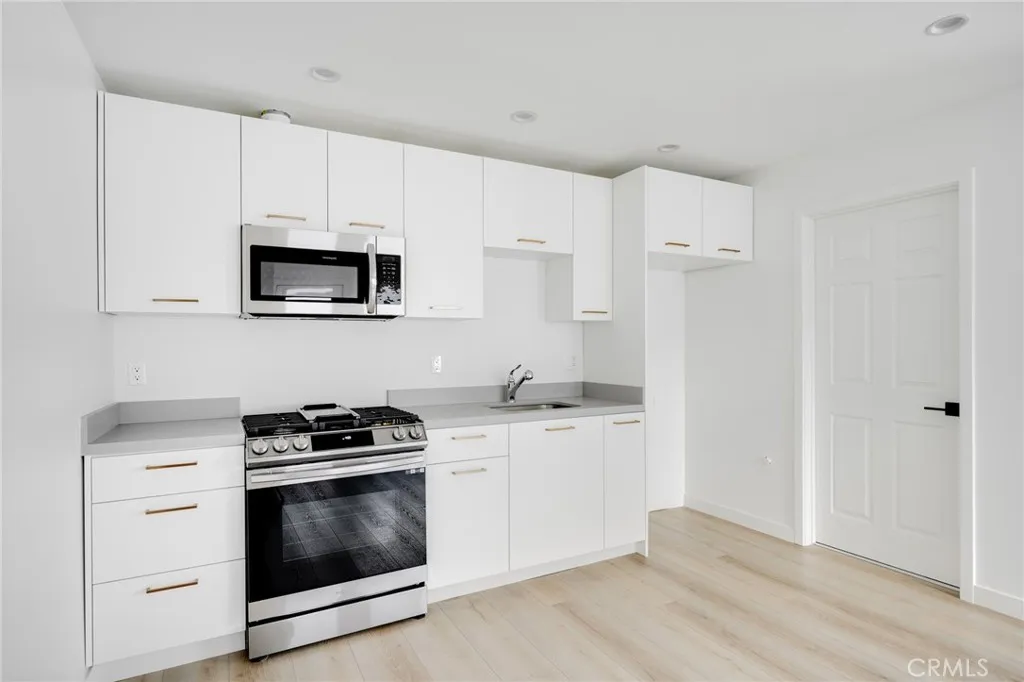 Additional image 22 of 10331 Scoville Avenue, Sunland, CA 91040