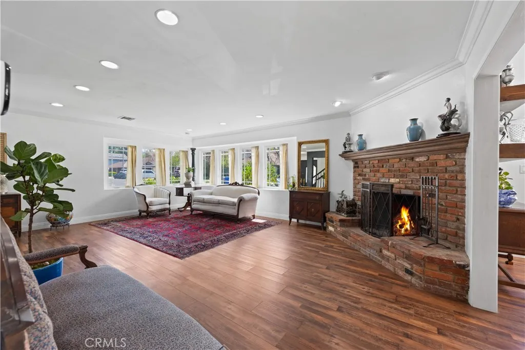 Additional image 8 of 24405 Derian Dr, Newhall, CA 91321