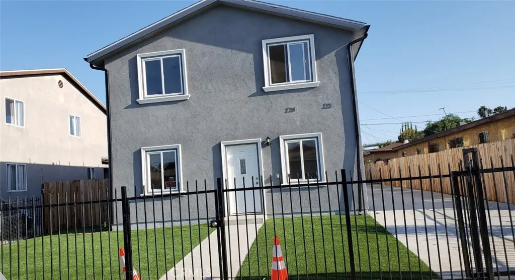 Additional image 2 of 220 W 112th St, Los Angeles, CA 90061