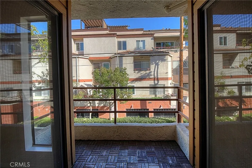 Additional image 34 of 400 N Louise Street Unit 205, Glendale, CA 91206