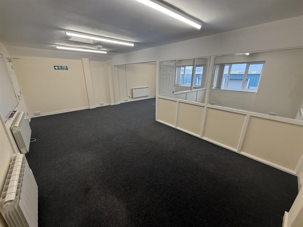 Additional image 3 of Corngreaves, 76 Graingers Lane, Cradley Heath