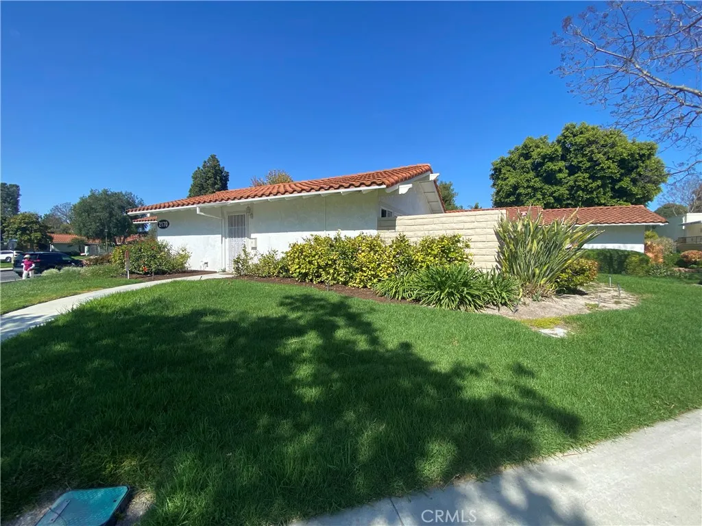 Additional image 3 of 2170 Via Puerta Unit A, Laguna Woods, CA 92637