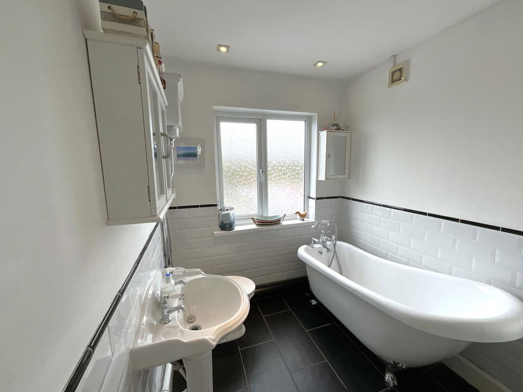 Additional image 13 of CRADLEY HEATH, Highland Road