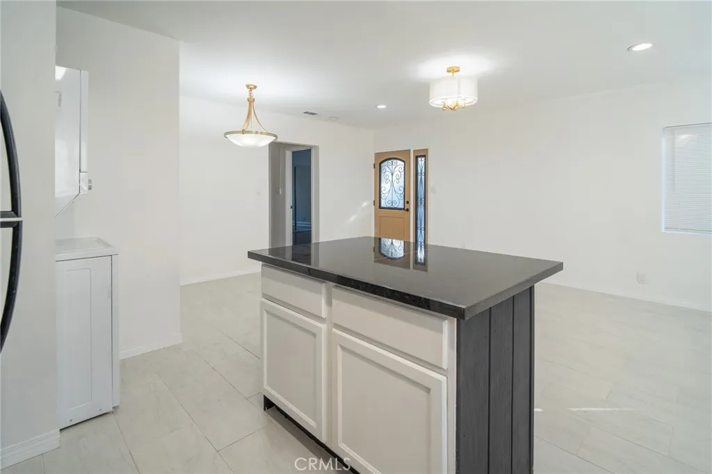 Additional image 39 of 2370 Pine Ave, Long Beach, CA 90806