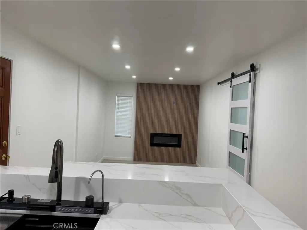 Additional image 13 of 18645 Hatteras Unit 105, Tarzana, CA 91356