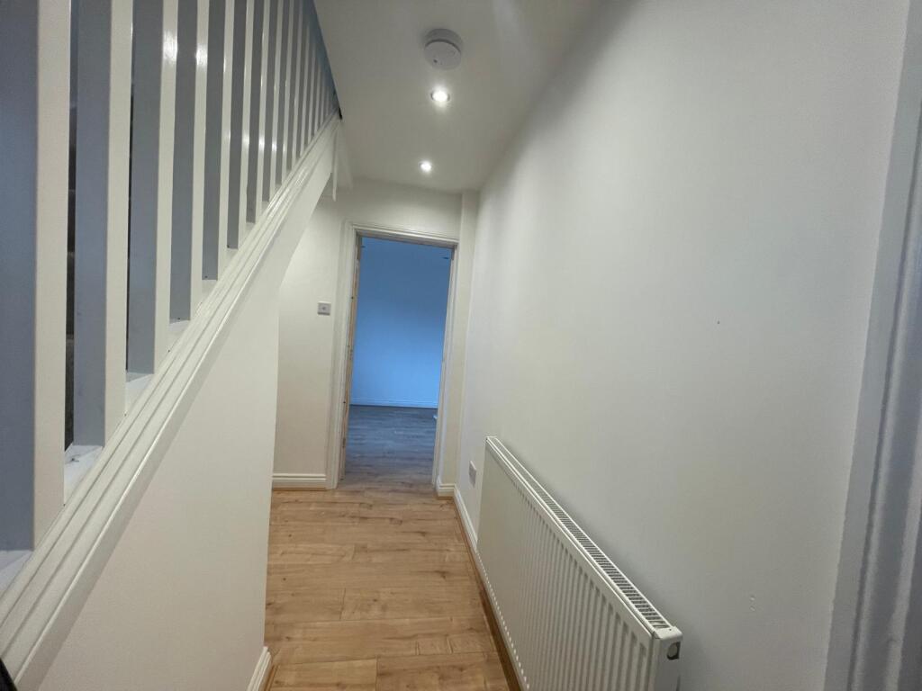 Additional image 4 of Simms Lane, Hollywood, B47