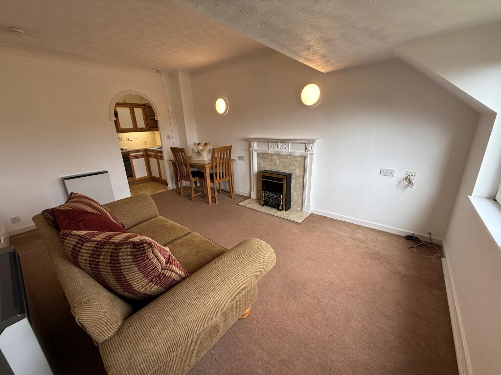 Additional image 3 of Flat 31, Malin Court, School Road, Alcester, Warwickshire B49 5DJ