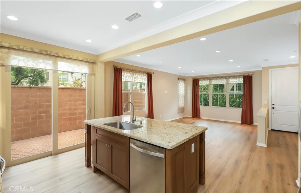 Additional image 19 of 220 Kempton, Irvine, CA 92620