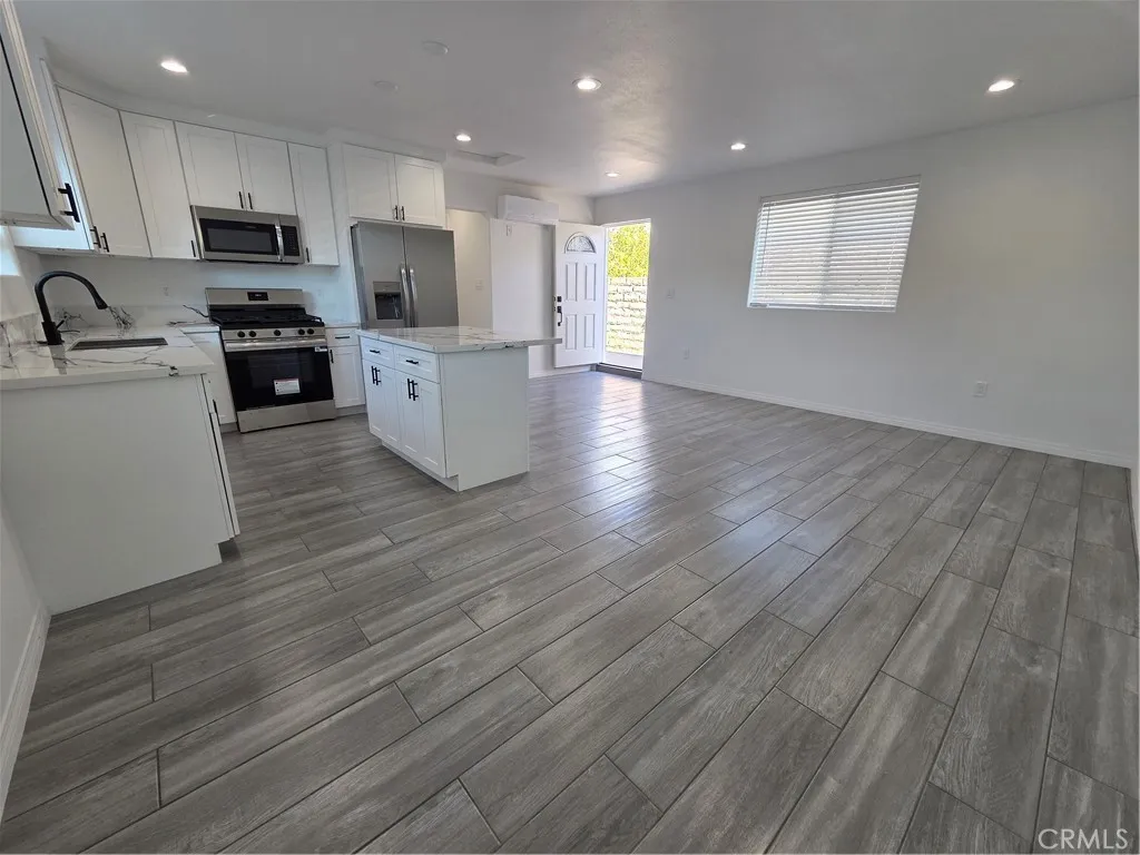 Additional image 21 of 16328 Parthenia, North Hills, CA 91343