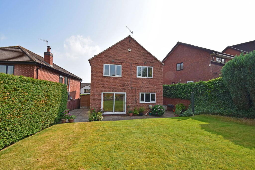 Additional image 4 of 7 Nailers Close, Stoke Heath, Bromsgrove, Worcestershire, B60 3PL