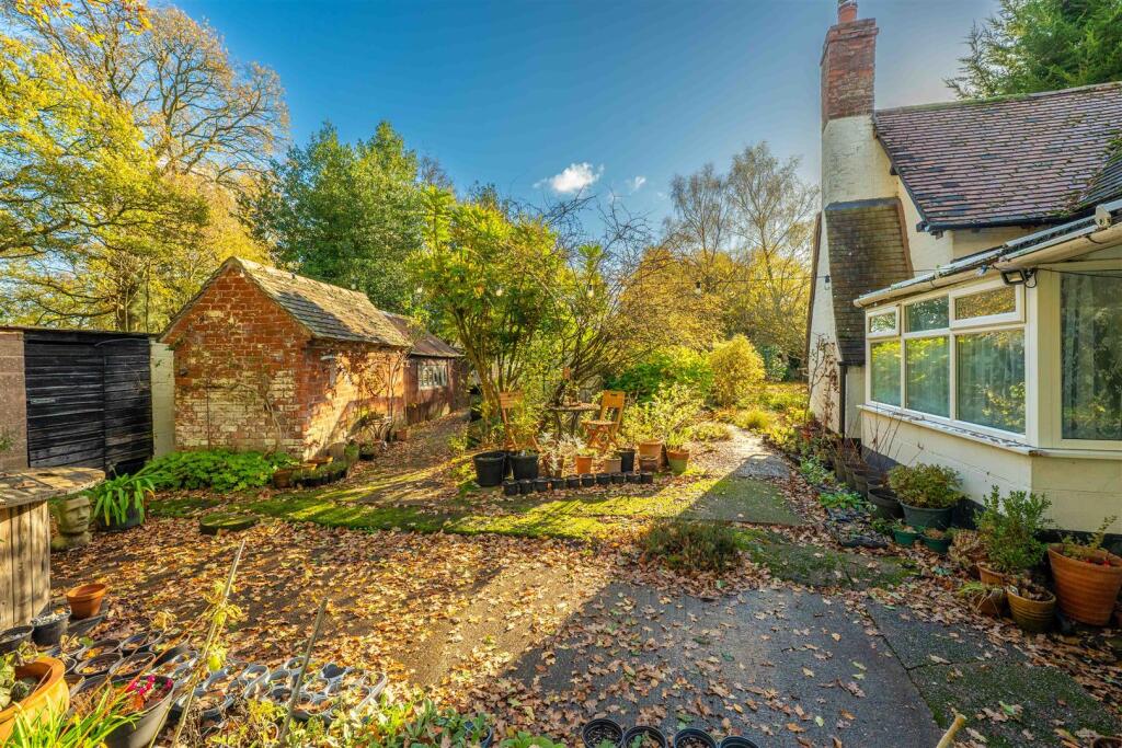 Additional image 26 of Evesham Road, Cookhill, Alcester