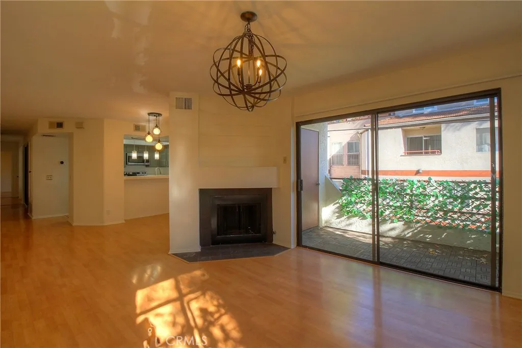 Additional image 10 of 400 N Louise Street Unit 205, Glendale, CA 91206