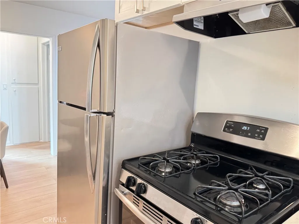 Additional image 46 of 251 N Oakland Ave Unit 3, Pasadena, CA 91101